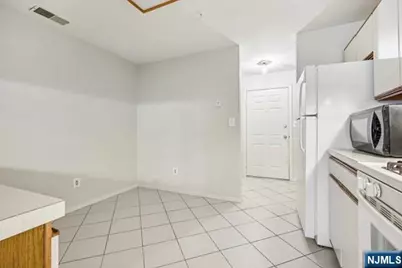 2612 Hemingway Lane, Mahwah, NJ 07430 - Photo 9