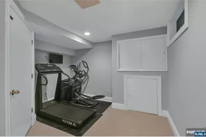 321 Hollywood Avenue, Ho Ho Kus, NJ 07423 - Photo 33