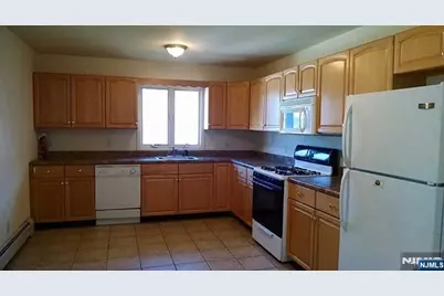 464 Grand Avenue 1st Fl #1st FL, Palisades Park, NJ 07650 - Photo 3