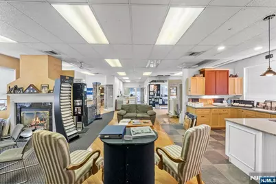 42 Home Place 40 #40, Lodi, NJ 07644 - Photo 11