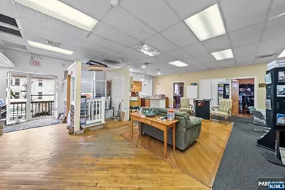 42 Home Place 40 #40, Lodi, NJ 07644 - Photo 9