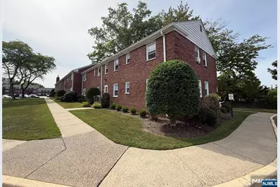 12 Gainesborough Terrace 1B #1B, River Edge, NJ 07661 - Photo 11