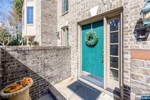 19 Sherbrooke Ct 27, Saddle River, NJ 07458 - Photo 5