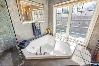 19 Sherbrooke Court 27 #27, Saddle River, NJ 07458 - Photo 25