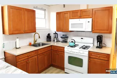 28 Rutland Avenue 3 #3, Kearny, NJ 07032 - Photo 11