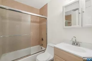 1419 Faulkner Ct, Mahwah, NJ 07430 - Photo 17