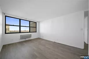 7000 Blvd East 41L, Guttenberg, NJ 07093 - Photo 17