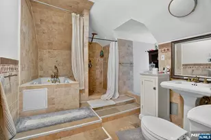 285 Maple St, Englewood, NJ 07631 - Photo 19