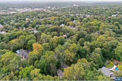 285 Maple Street, Englewood, NJ 07631 - Photo 29