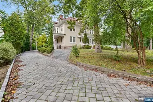 285 Maple St, Englewood, NJ 07631 - Photo 3