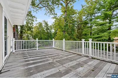 285 Maple Street, Englewood, NJ 07631 - Photo 23