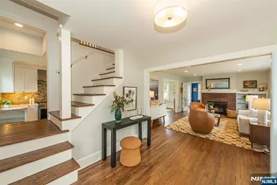 30 Wellesley Road, Montclair, NJ 07043 - Photo 5