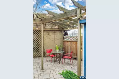 14 Northview Avenue, Montclair, NJ 07043 - Photo 39