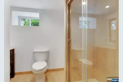 162 Washington Place, Teaneck Township, NJ 07666 - Photo 23