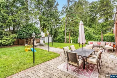 162 Washington Place, Teaneck Township, NJ 07666 - Photo 25