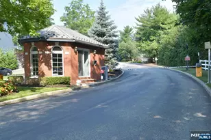 884 Somerset Ct, Ramsey, NJ 07446 - Photo 25