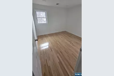 5200 Meadowview Avenue, North Bergen, NJ 07047 - Photo 21
