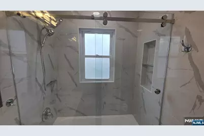 5200 Meadowview Avenue, North Bergen, NJ 07047 - Photo 23