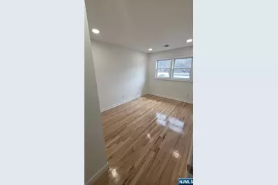 5200 Meadowview Avenue, North Bergen, NJ 07047 - Photo 25