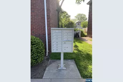 171-183 Fort Lee Road 173-1C #173-1C, Teaneck Township, NJ 07666 - Photo 5