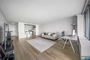 6 Horizon Road 1605, Fort Lee, NJ 07024 - Photo 9