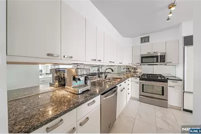 6 Horizon Road 1605 #1605, Fort Lee, NJ 07024 - Photo 3