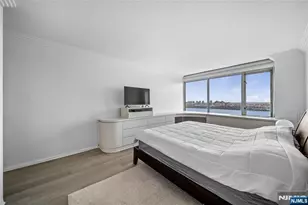 6 Horizon Road 1605, Fort Lee, NJ 07024 - Photo 17