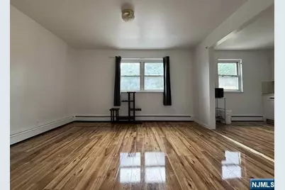 2004 Hoefleys Lane, Fort Lee, NJ 07024 - Photo 5