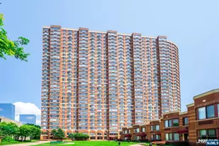 100 Old Palisade Road 1604, Fort Lee, NJ 07024 - Photo 45