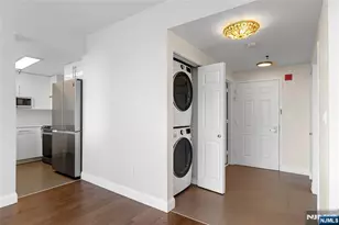 100 Old Palisade Road 1604, Fort Lee, NJ 07024 - Photo 17