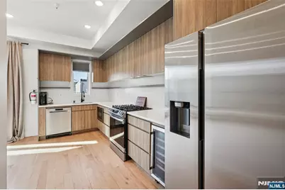 431 Palisade Avenue 3 #3, Jersey City, NJ 07307 - Photo 15