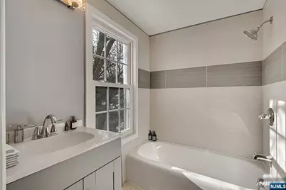 56 Pine Street, Verona, NJ 07044 - Photo 9