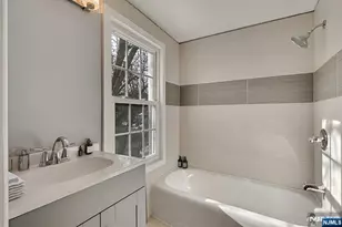 56 Pine St, Verona, NJ 07044 - Photo 9