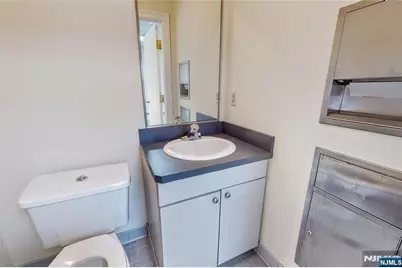 7 Cedar Street 1st Floor #1ST FLOOR, Ramsey, NJ 07446 - Photo 11