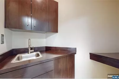 7 Cedar Street 1st Floor #1ST FLOOR, Ramsey, NJ 07446 - Photo 11