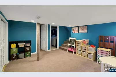 371 Greenwich Street, Bergenfield, NJ 07621 - Photo 21