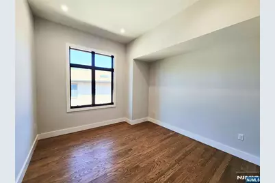 237 Grantwood Boulevard B #B, Palisades Park, NJ 07650 - Photo 13