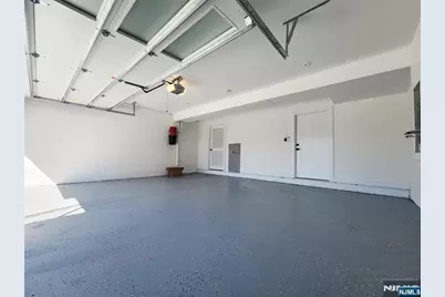 237 Grantwood Boulevard B #B, Palisades Park, NJ 07650 - Photo 23