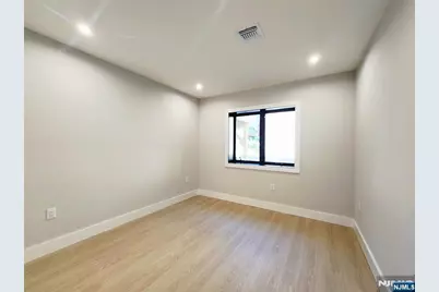 237 Grantwood Boulevard B #B, Palisades Park, NJ 07650 - Photo 17