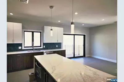 237 Grantwood Boulevard B #B, Palisades Park, NJ 07650 - Photo 5