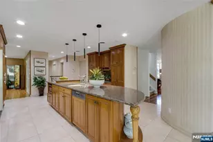 78 Apple Ridge, Woodcliff Lake, NJ 07677 - Photo 15