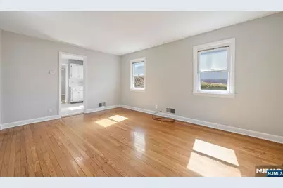 451 Central Park Drive, New Milford, NJ 07646 - Photo 31