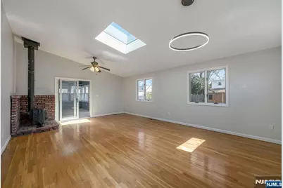 451 Central Park Drive, New Milford, NJ 07646 - Photo 5