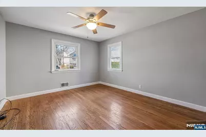 451 Central Park Drive, New Milford, NJ 07646 - Photo 13