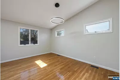 451 Central Park Drive, New Milford, NJ 07646 - Photo 7