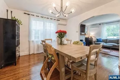 1125 W Laurelton Parkway, Teaneck Township, NJ 07666 - Photo 9