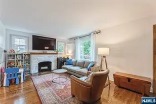 1125 W Laurelton Pkwy, Teaneck Township, NJ 07666 - Photo 5