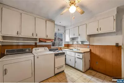 31 Cedar Street, Midland Park, NJ 07432 - Photo 13