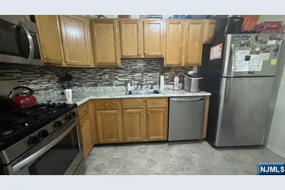 2098 Francis Court 2098 #2098, Mahwah, NJ 07430 - Photo 5