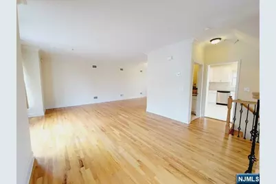 426 Hillside Avenue 1 #1, Palisades Park, NJ 07650 - Photo 5